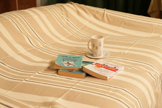 Luxury Cover - ( اللون مقلم درجة بيج في كريم وخط رفيع بني (جامبو