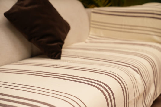 Classic Cover - المقاس الأصغر - اللون مقلم خطوط بني محروق في كريمي