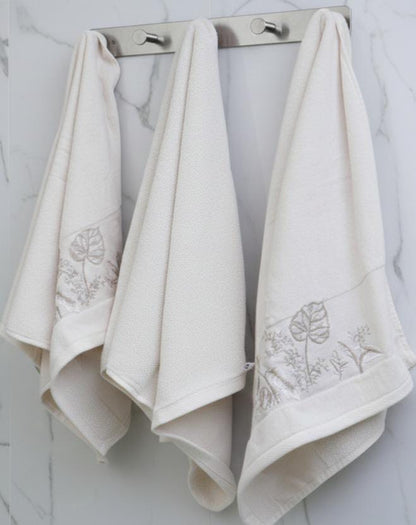 Flower offwhite towel (set of 3) | Big size