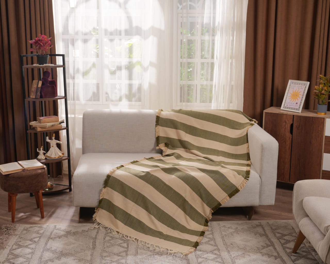 Noble Threads- زيتي في بيج