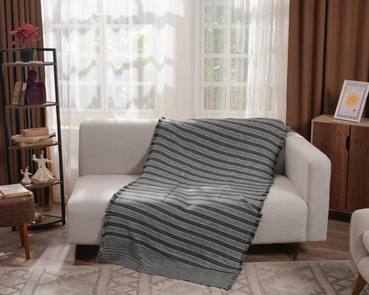 Style Throw - درجات رمادي غامق