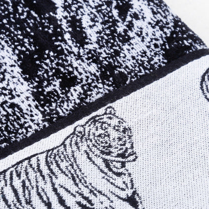 Tiger beach Towel