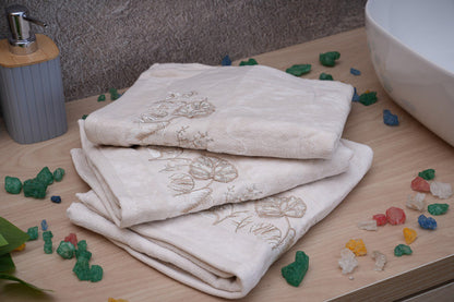 Flower light grey towel (set of 3) | Small size