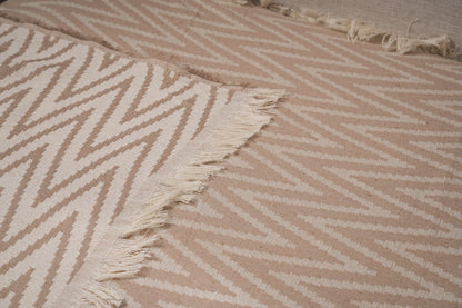 Sevo cover | بيج في ابيض