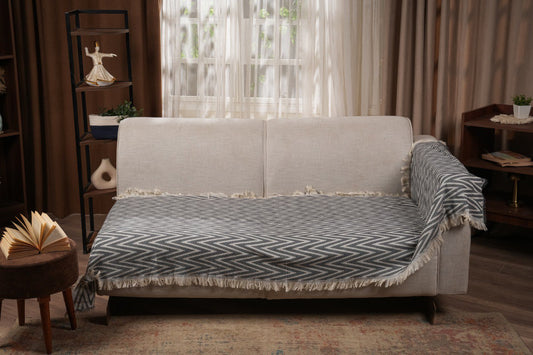 Evor cover |جراي غامق مع خطوط بيضاء