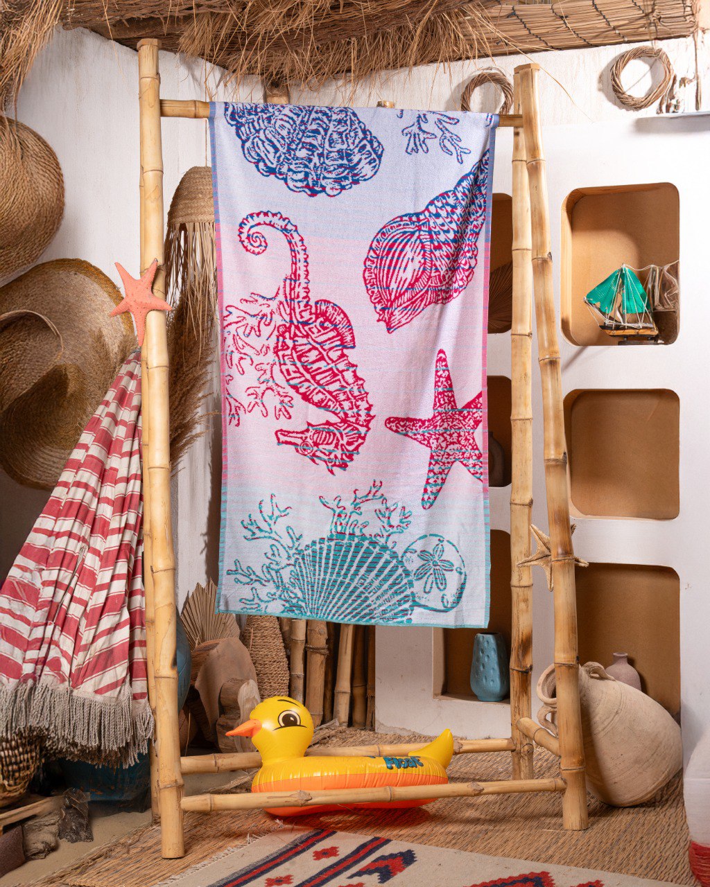 Pink seahorse beach Towel