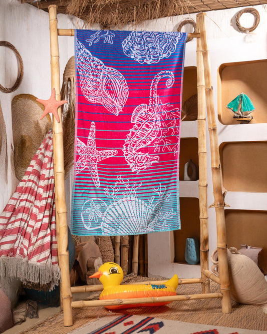 Pink seahorse beach Towel